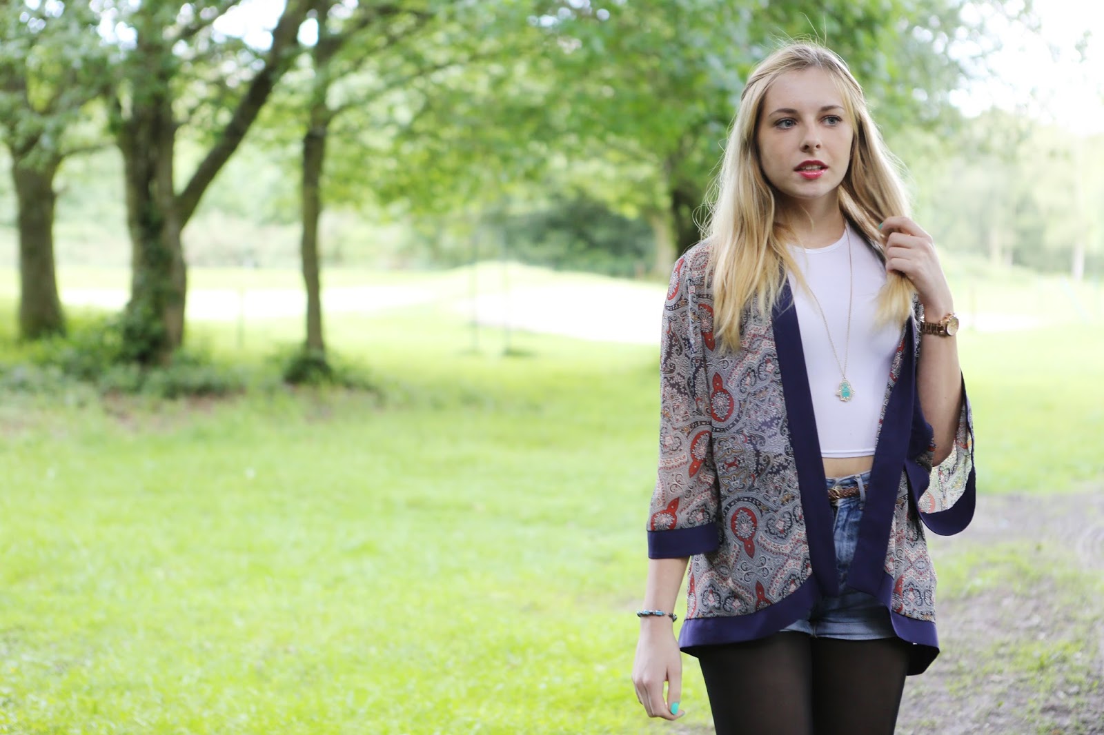 How to wear a Kimono How to wear a Kimono