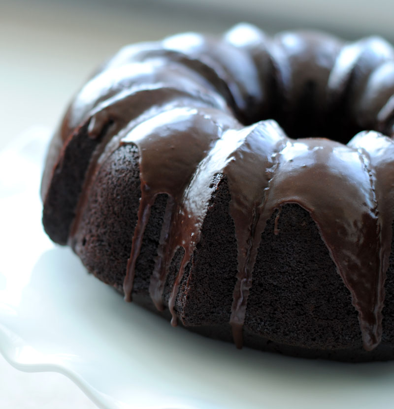 Leanne bakes Spiced Rum Chocolate Bundt Cake