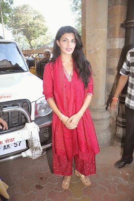 Jacqueline joins hands with PETA to ban horse carriages