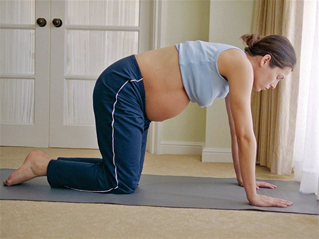 Pregnant yoga pants