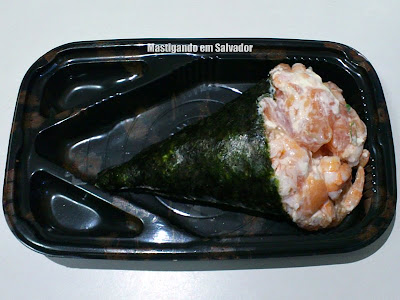 Sushi Bahia Delivery: Temaki Mix (Camarão, Salmão e Cream Cheese)