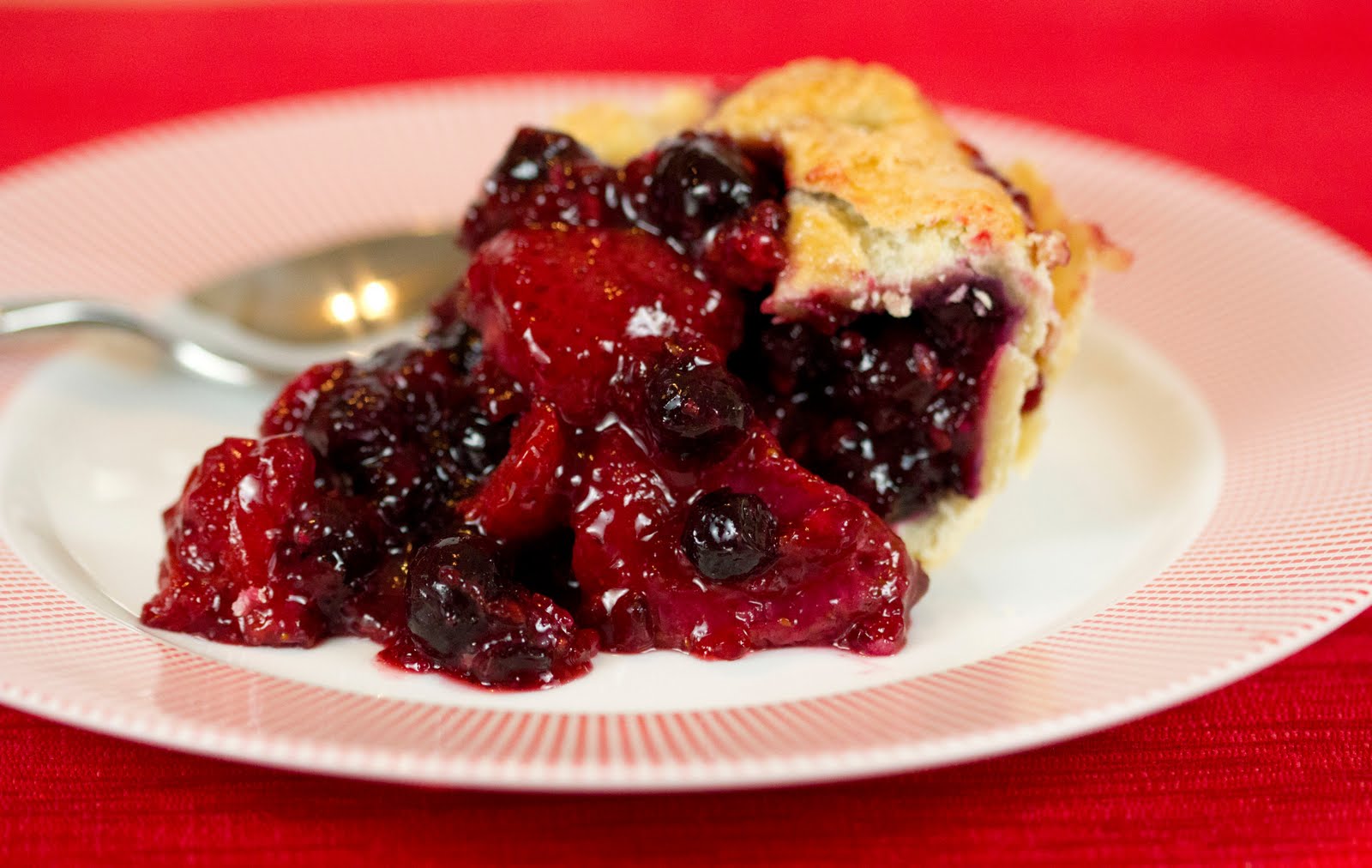 ButchInTheKitchen Blackberry/Strawberry/Blueberry Pie