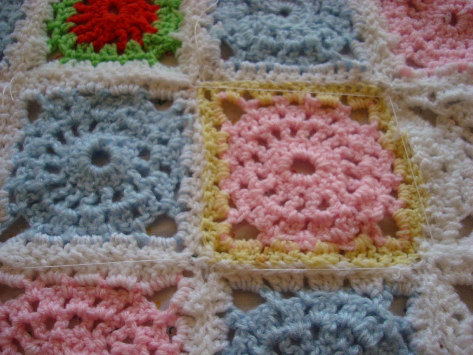 backing a crochet blanket / CHARM ABOUT YOU
