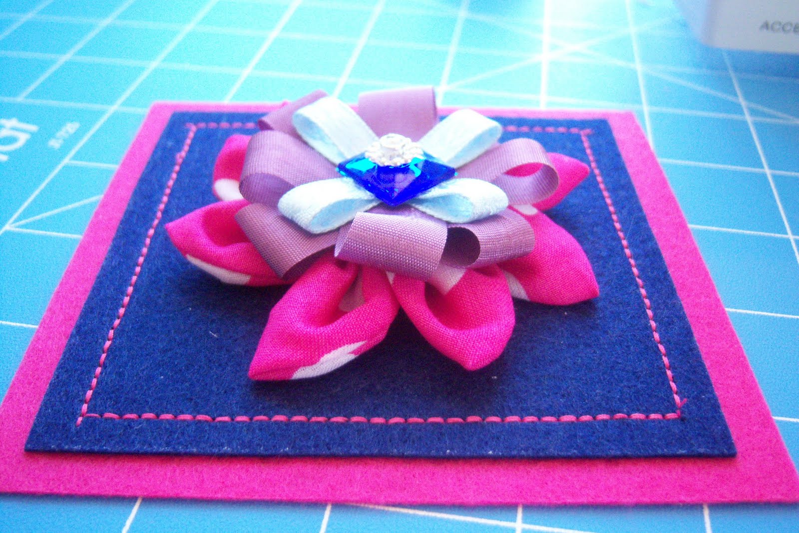 Momma C Designs Lined Felt Jewelry Box