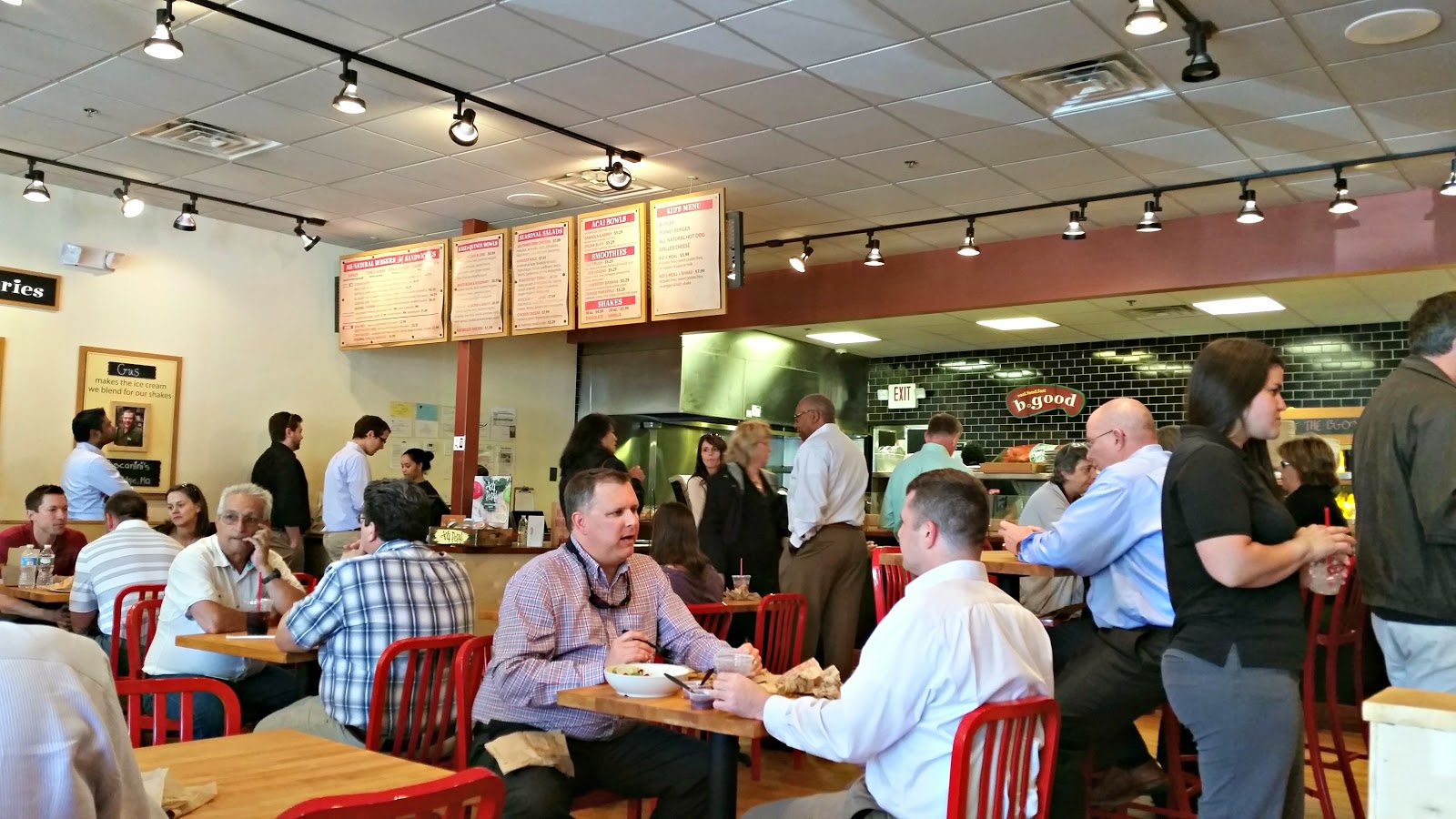 MamiEggroll Tasty burgers, salads and smoothies at b.good in Burlington