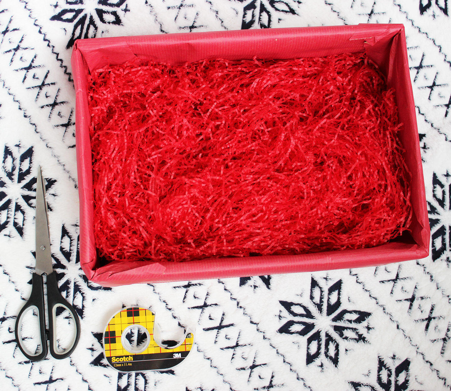 DIY make your own Christmas beauty hamper Tales of a Pale Face UK