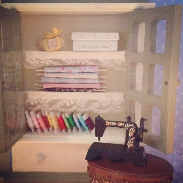 Little Hannah El Armario De La Costura