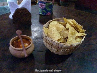 Me Gusta Sabor Mexicano: Nachos com Molho Salsa com Caranguejo Me Gusta Sabor Mexicano: Nachos com Molho Salsa com Caranguejo