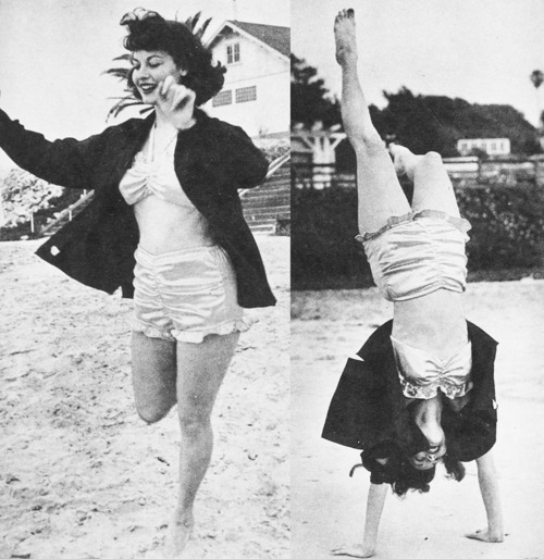 Ava+Gardner+c+1940s+via+MidCentury.jpg