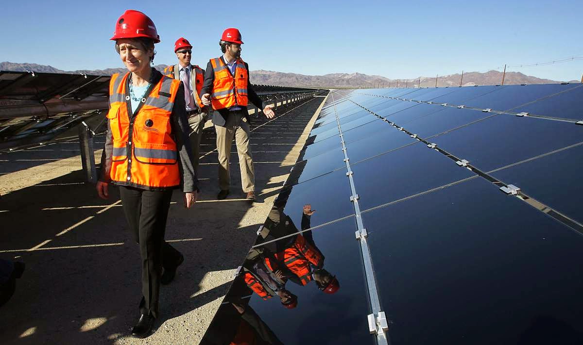 California opens large photovoltaic solar energy plant REVE News of the wind sector in Spain