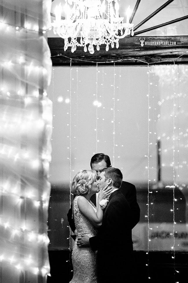 Woody & Pearl Photography Meredith and Jeff's Elegant 20s Deco Wedding