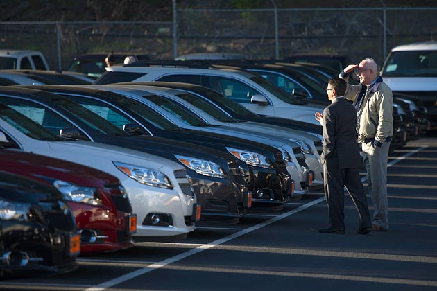 AMERICAN AUTOMOBILE GLUT-UNSOLD CARS ARE PILING UP