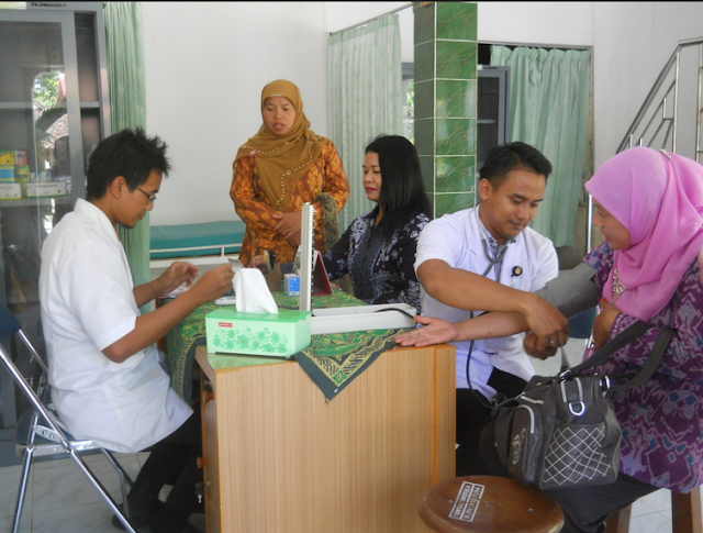 Contoh Makalah Kebidanan Penanganan Atonia Uteri 1 Contoh Makalah Kebidanan Penanganan Atonia Uteri 2