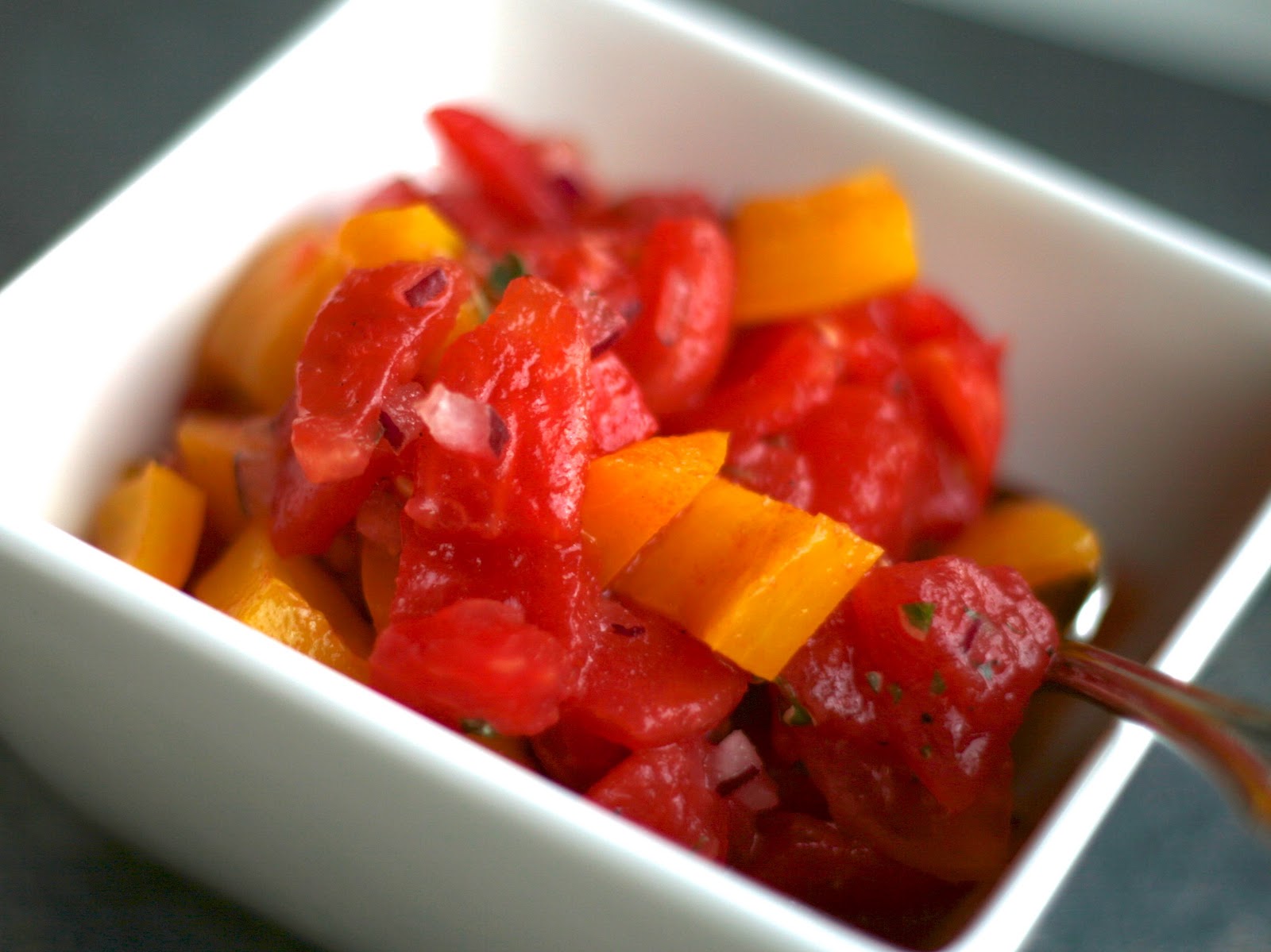 tune 'n fork Tomato and Bell Pepper Salad