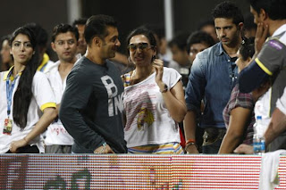 Salman Khan watches Kerala Strikers Vs Mumbai Heroes Match