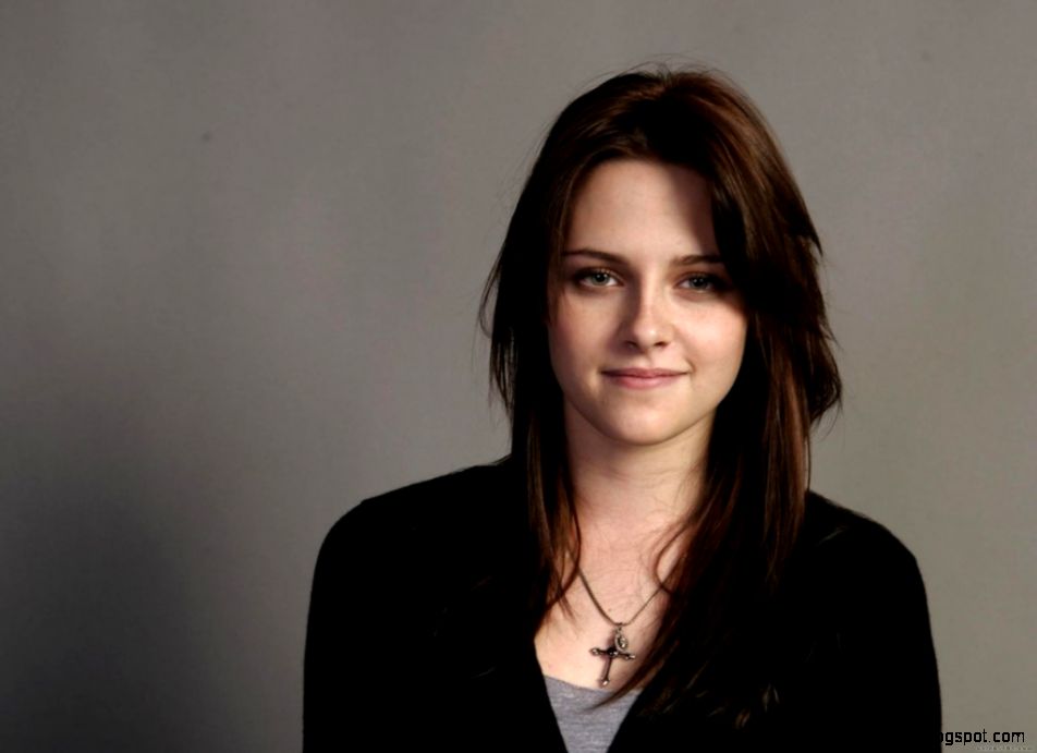 Kristen Stewart surpasses Angelina Jolie as the highest paid Kristen Stewart surpasses Angelina Jolie as the highest paid