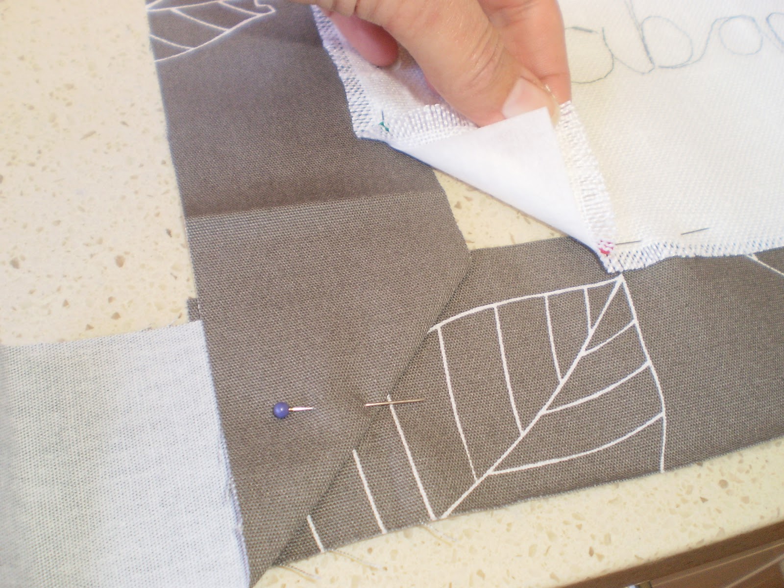meggipeg 'Live and create' cushion using freemotion sewing