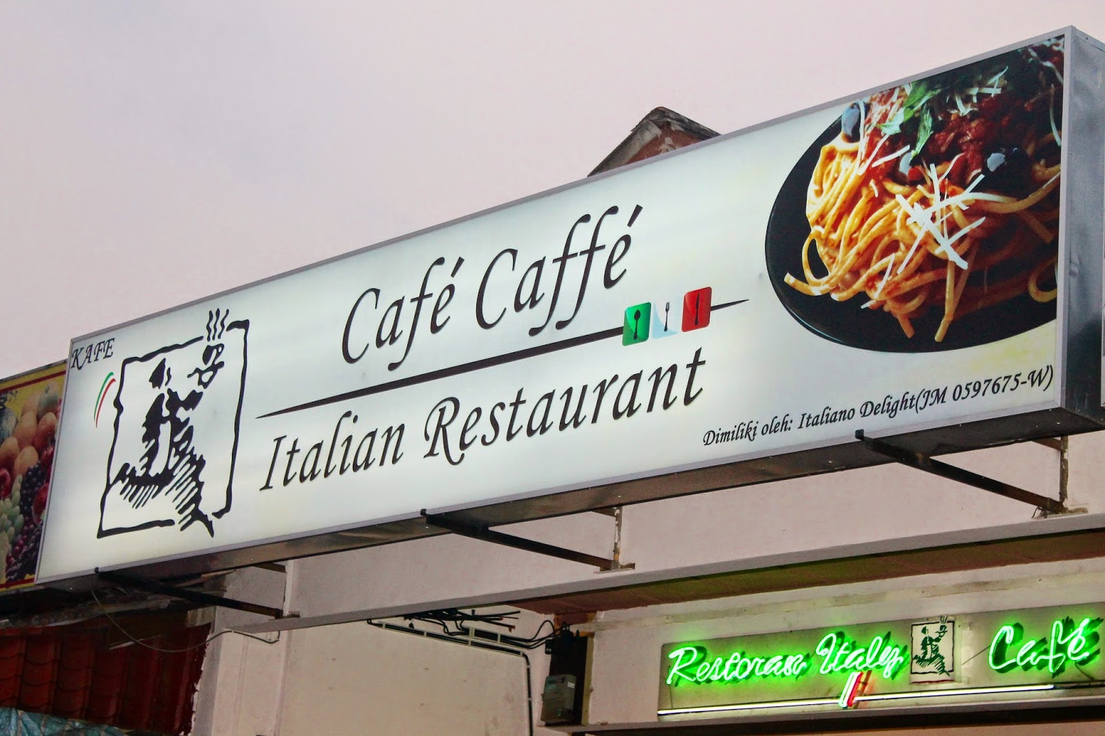 Restaurants Underrated Cafe Caffe Yesjuneats