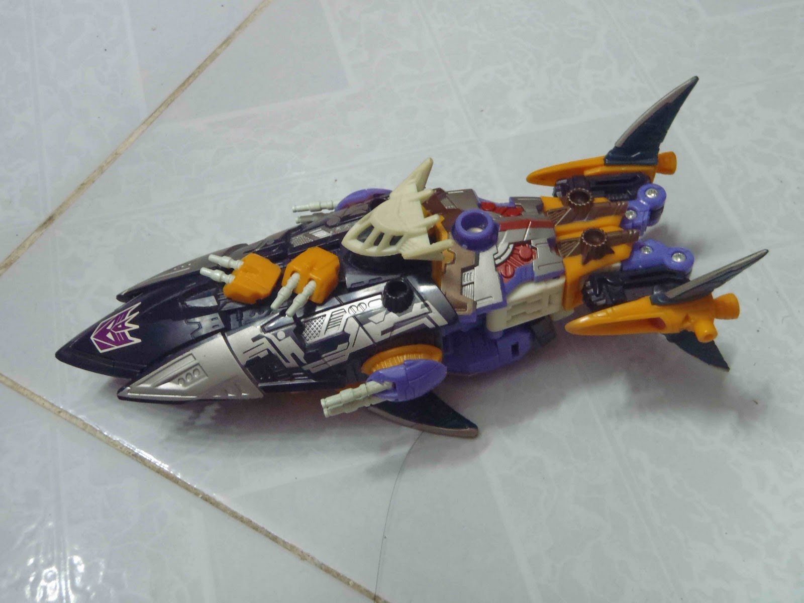 New Cybertron Transformers Review Energon Sharkticon