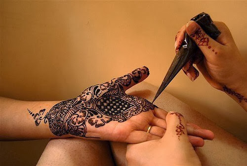 Latest Fancy Hand Mehndi Designs Wallpapers Free Download