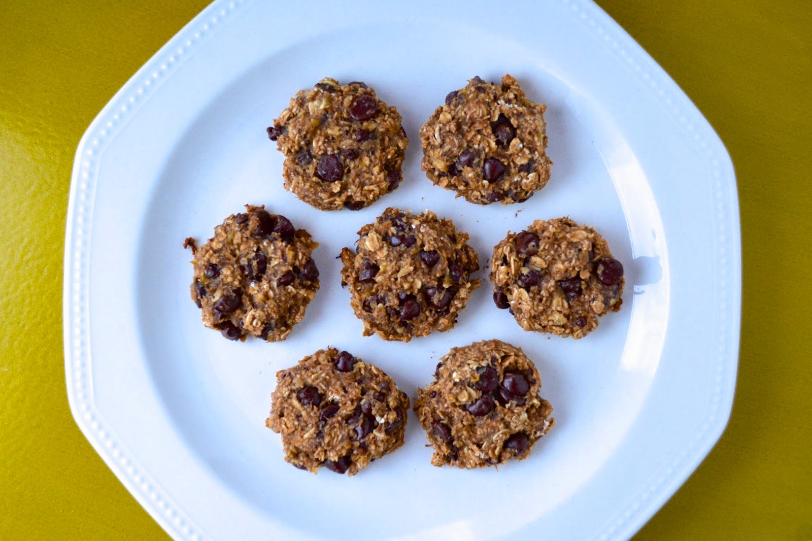 In a Nutshell... (Guilt Free!) Banana Chocolate Chip Oatmeal Cookies