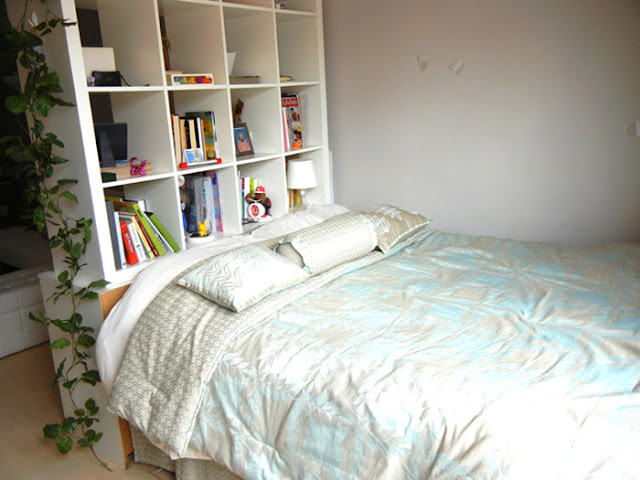 How to Make a Storage Bed Using an Ikea Expedit Bookcase bed hack 3 765596 How to Make a Storage Bed Using an Ikea Expedit Bookcase