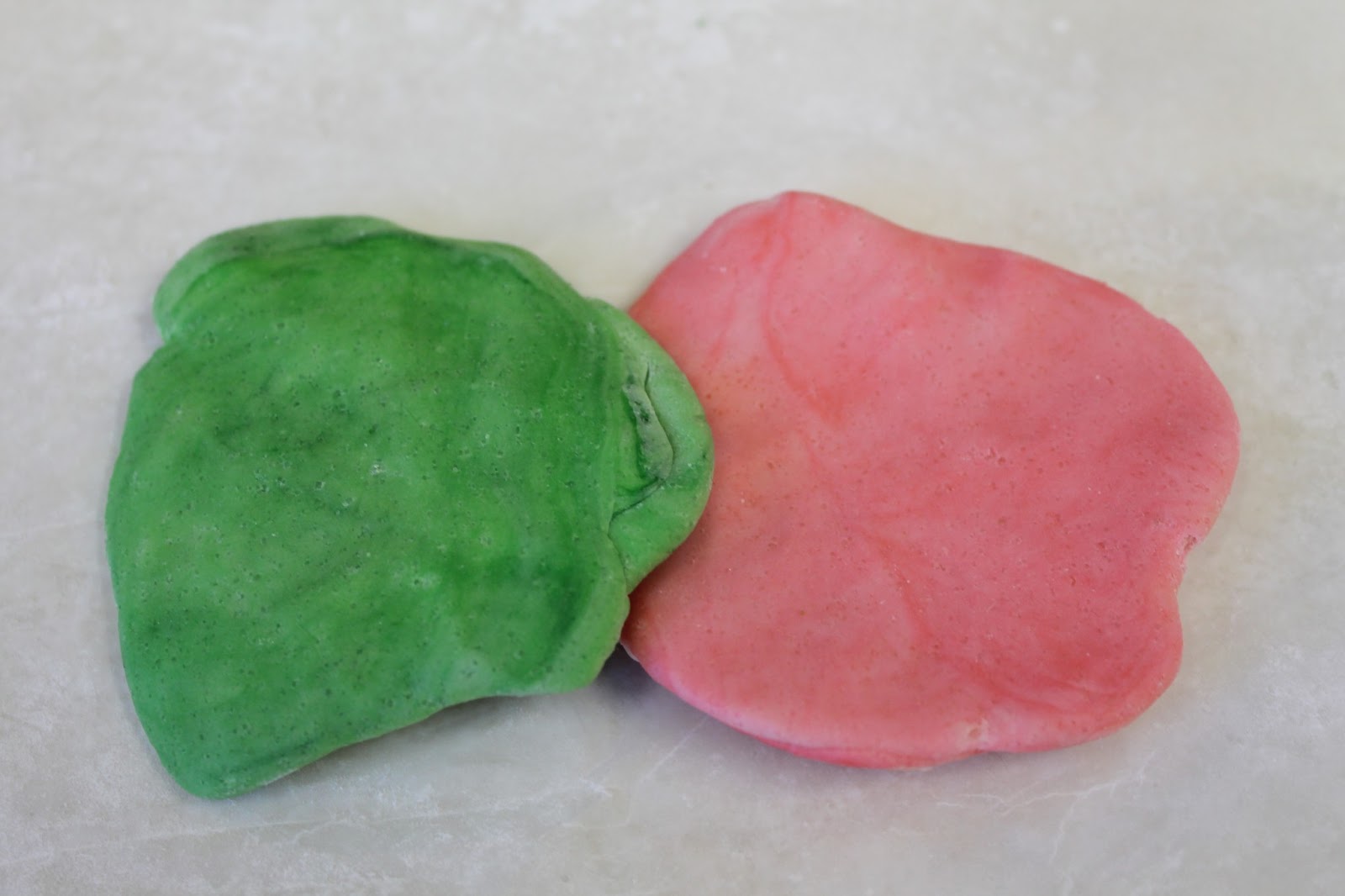 My Creative Mommy Making Your Own Bubble Gum!