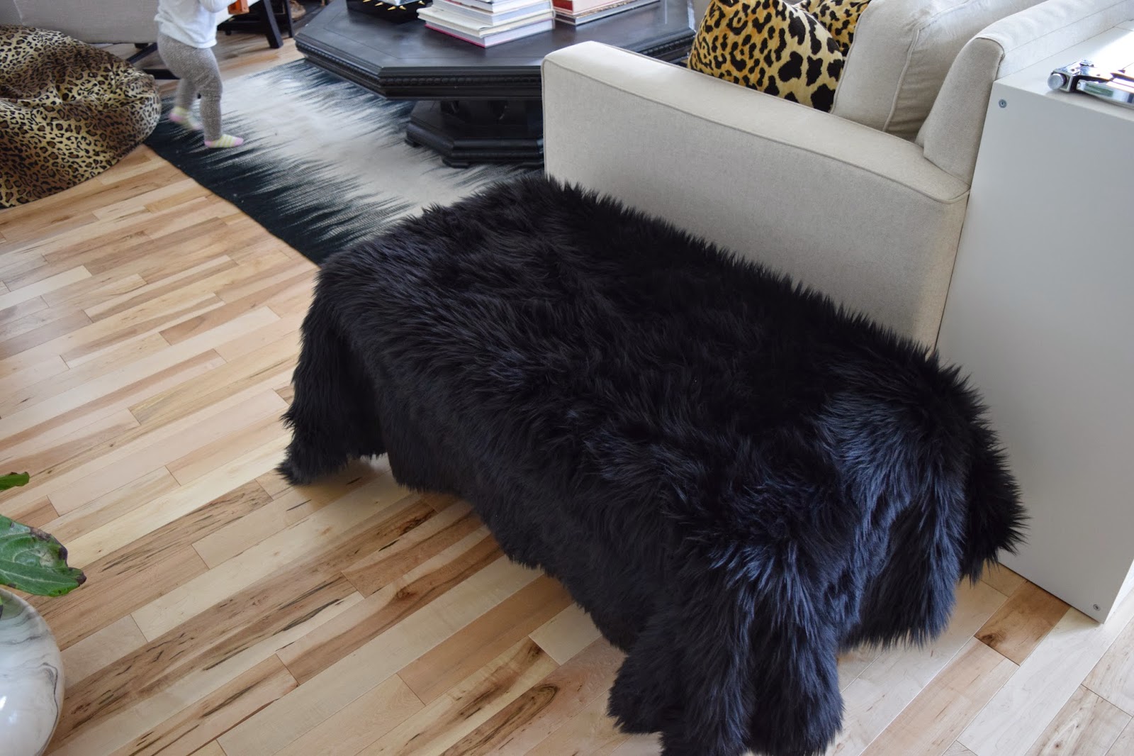 The Way We Are Step by Step DIY Black sheepskin bench with acrylic legs