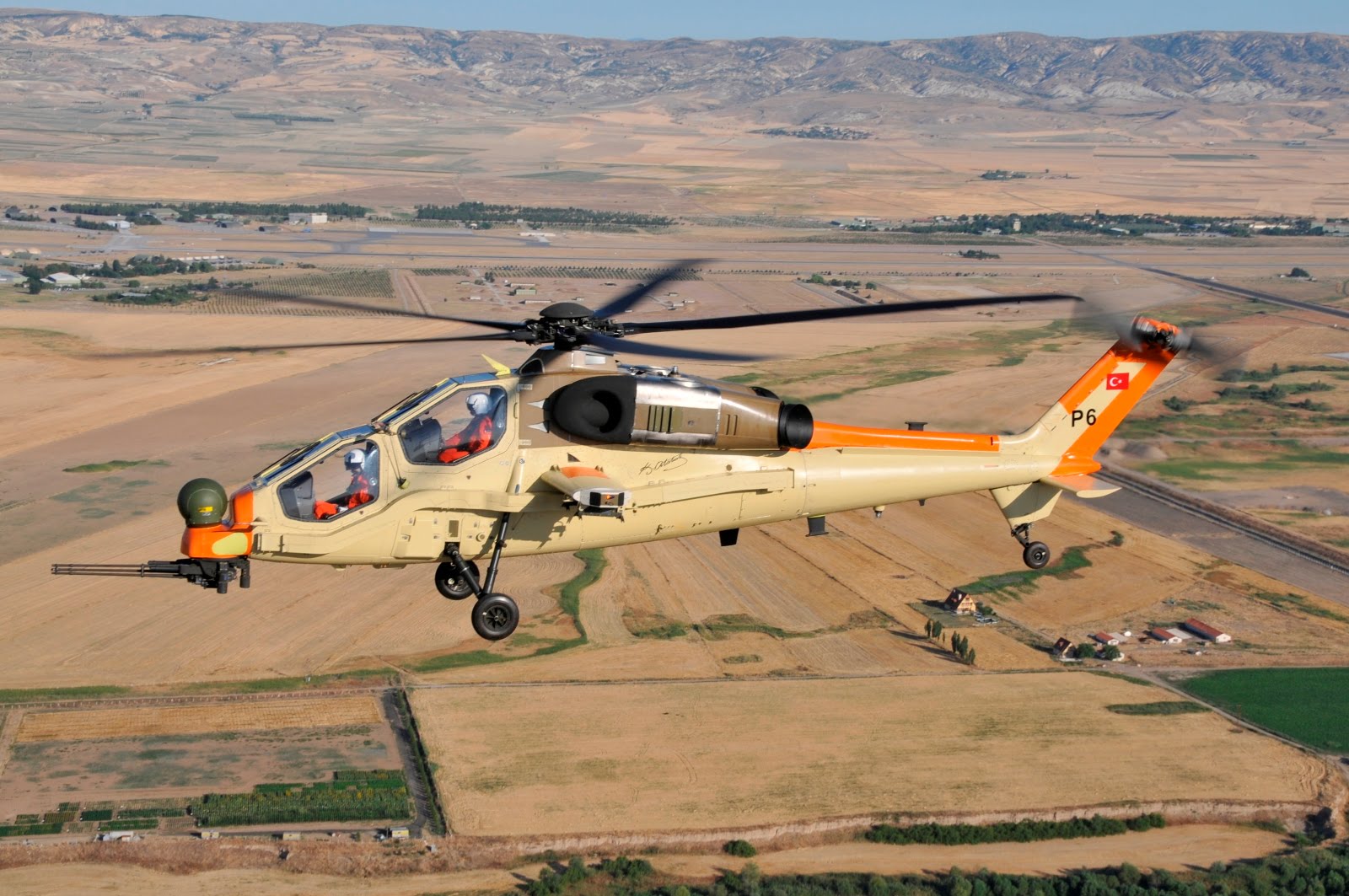 Helicóptero de ataque T129B voa pela primeira vez