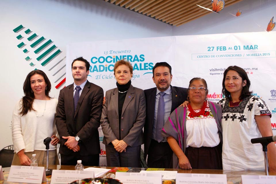 http://moreliaglobal.com/en-michoacan-el-encuentro-nacional-de-cocina-tradicional/