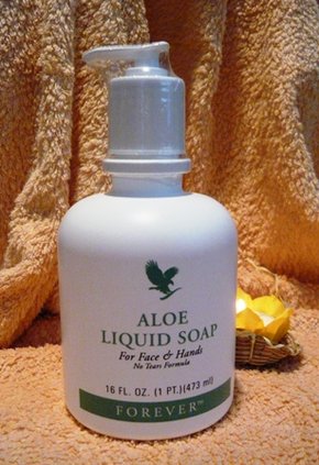 Aloe Liquid Soap Xà phòng nước được dùng như Sữa rửa mặt