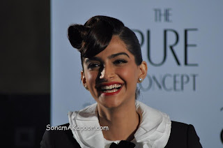 Sonam Kapoor's New Hair Look at the launch of Pure Concept store
