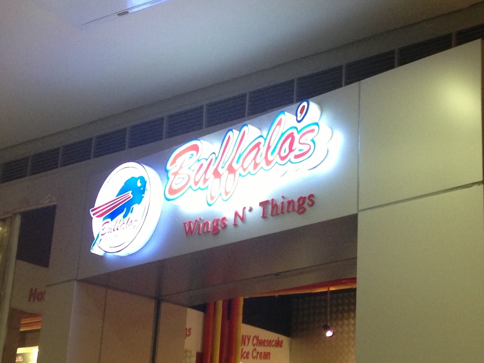 tetadventurer Get buffaload Buffalo's Wings N' Things!