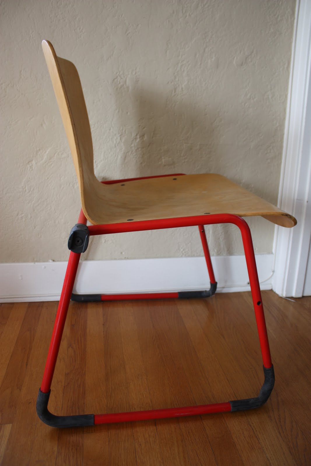 the treehouse 1.20.12 3 plywood chairs