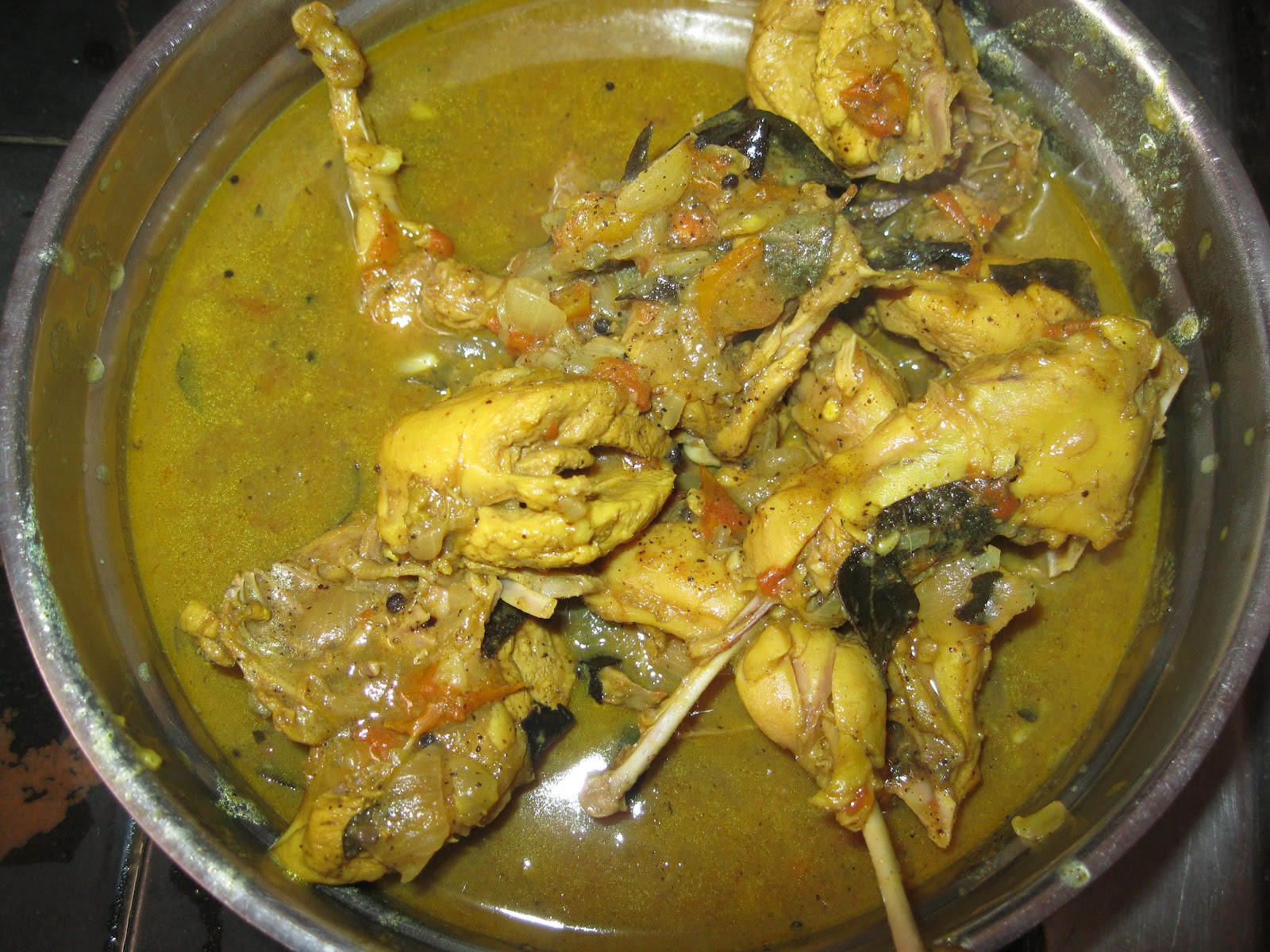 Amrita's kitchen Village style quail curry( gramathu kaadai kulambu)