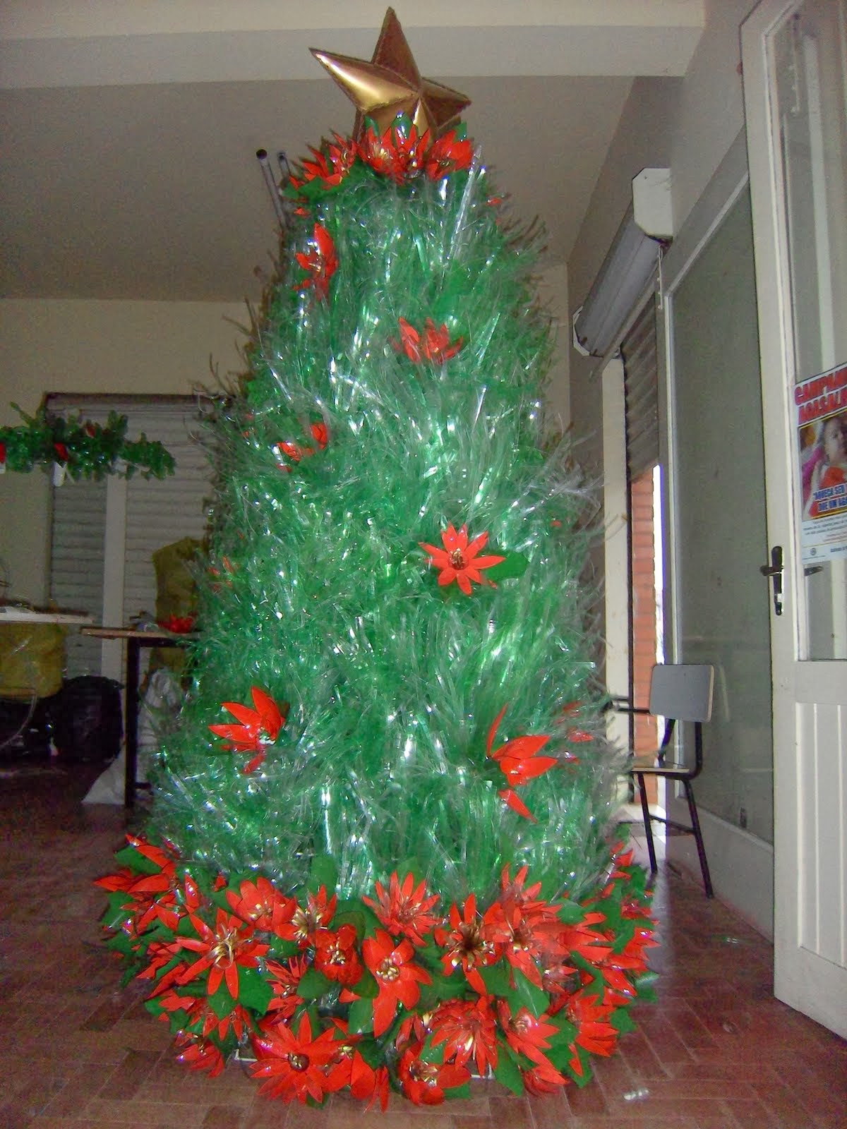Árvore de Natal de garrafas pet passo a passo Coca Cola Design news -> Como Fazer Enfeites Para Arvore De Natal Artesanal Árvore de Natal de garrafas pet passo a passo Coca Cola Design news -> Como Fazer Enfeites Para Arvore De Natal Artesanal