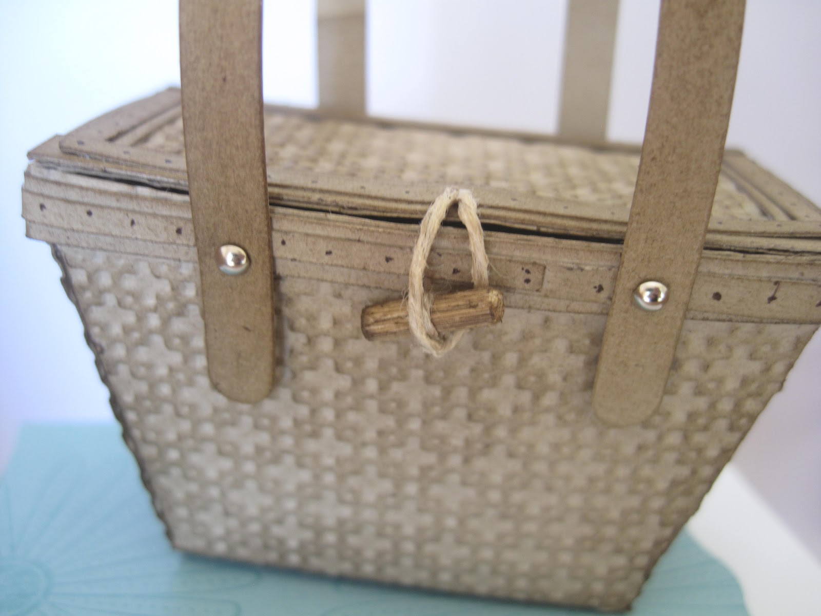 Lynda's Quiet Time Petite Purse Upside down Picnic Basket