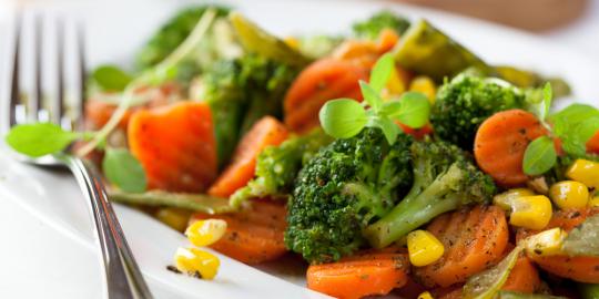 Pola Hidup Sehat dengan Mengkonsumsi Sayuran