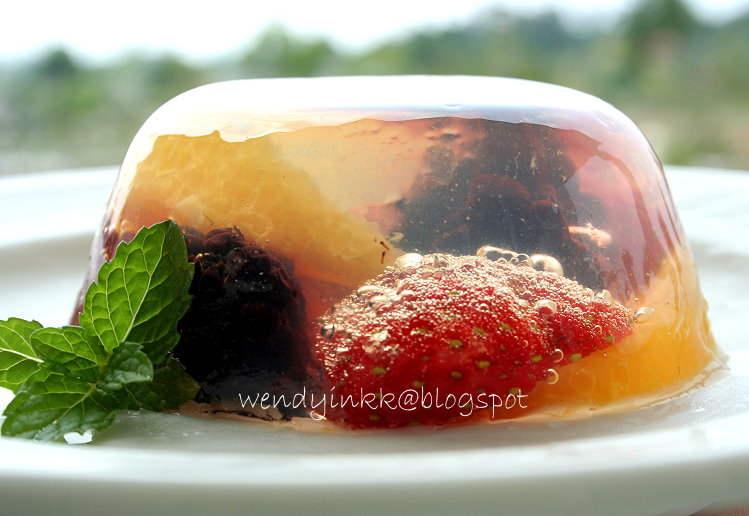 Table for 2.... or more Fizzy Fruit Jelly Jelly Week 2