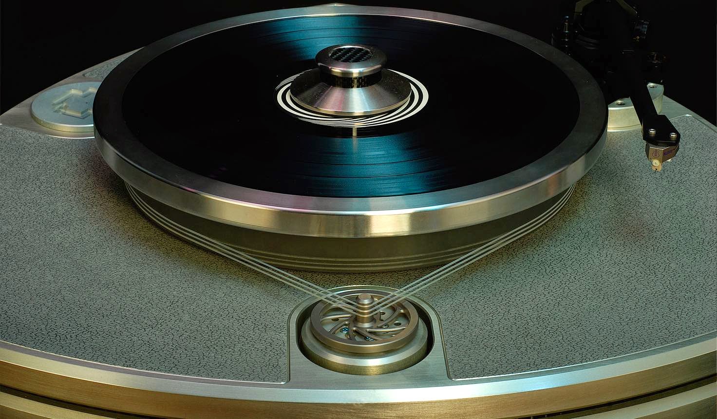 Mono and Stereo HighEnd Audio Magazine The Disc Rotator™ ultimate