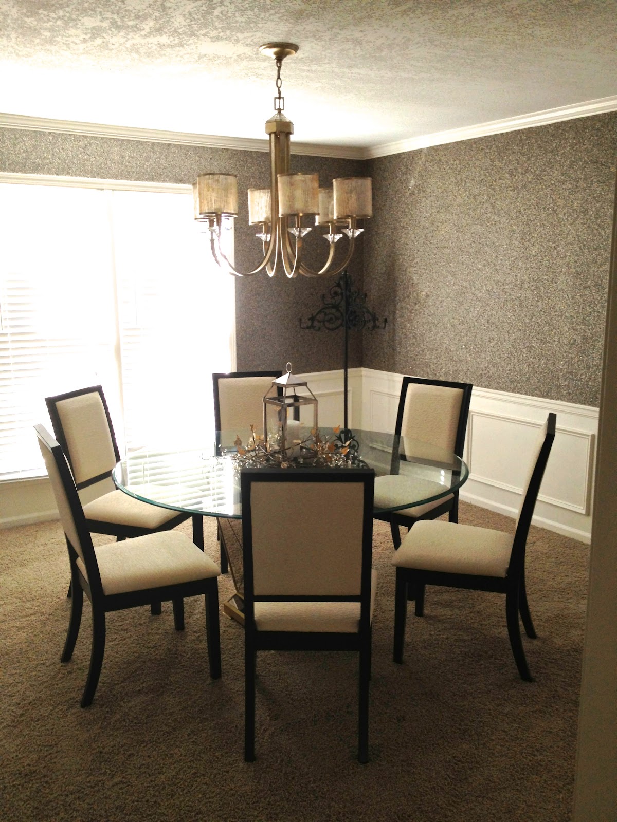 DELIGHTFUL MOM STUFF: House Stuff: The Dining Room