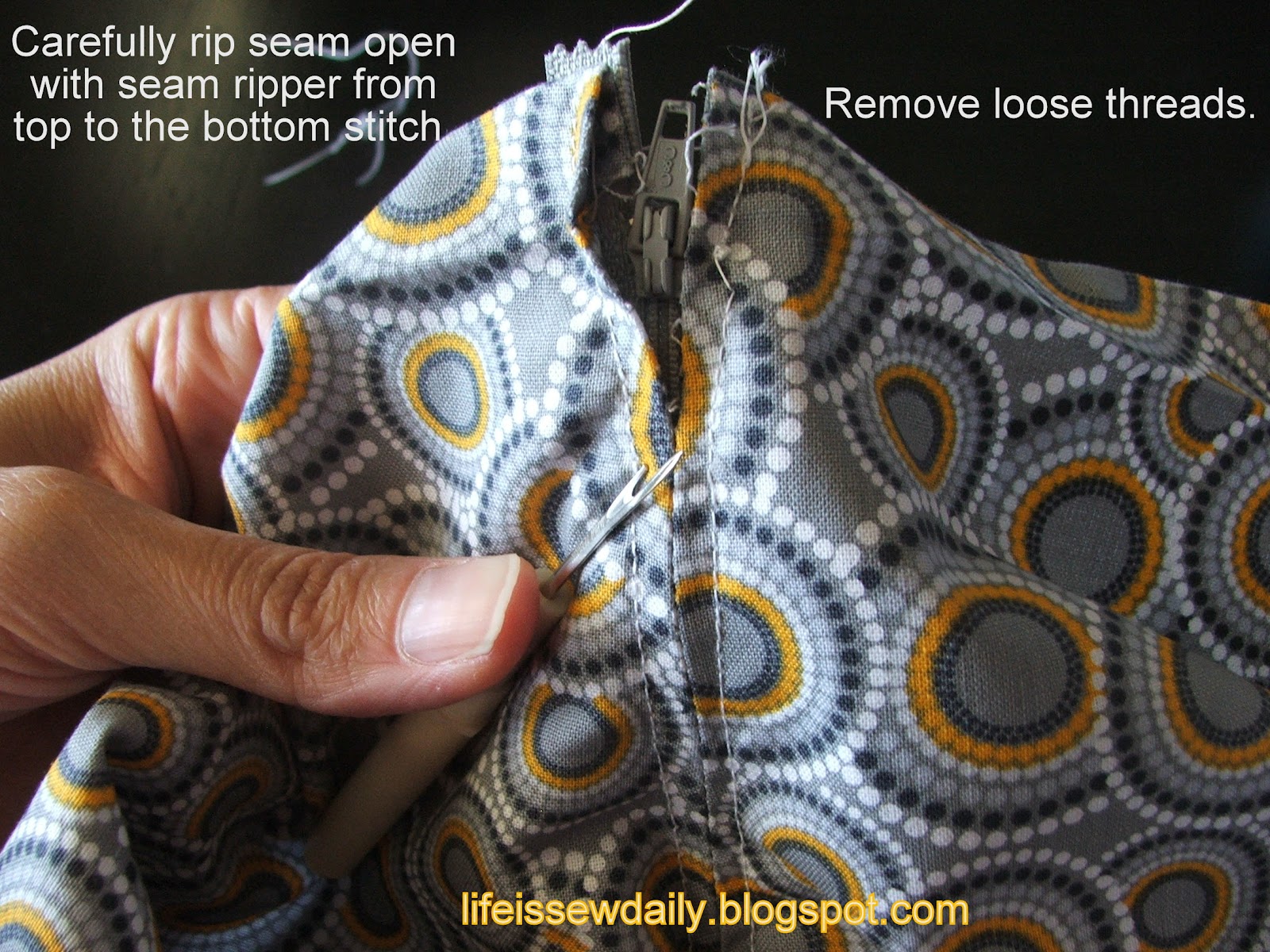 Life is {Sew} Daily How to Install a Zipper {tutorial}