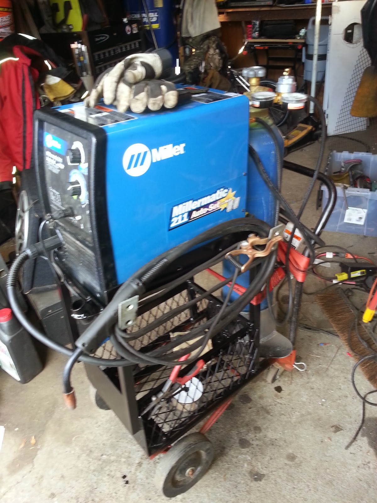 Shan's GTAW (TIG) Blog. Finished MIG Welder Stand