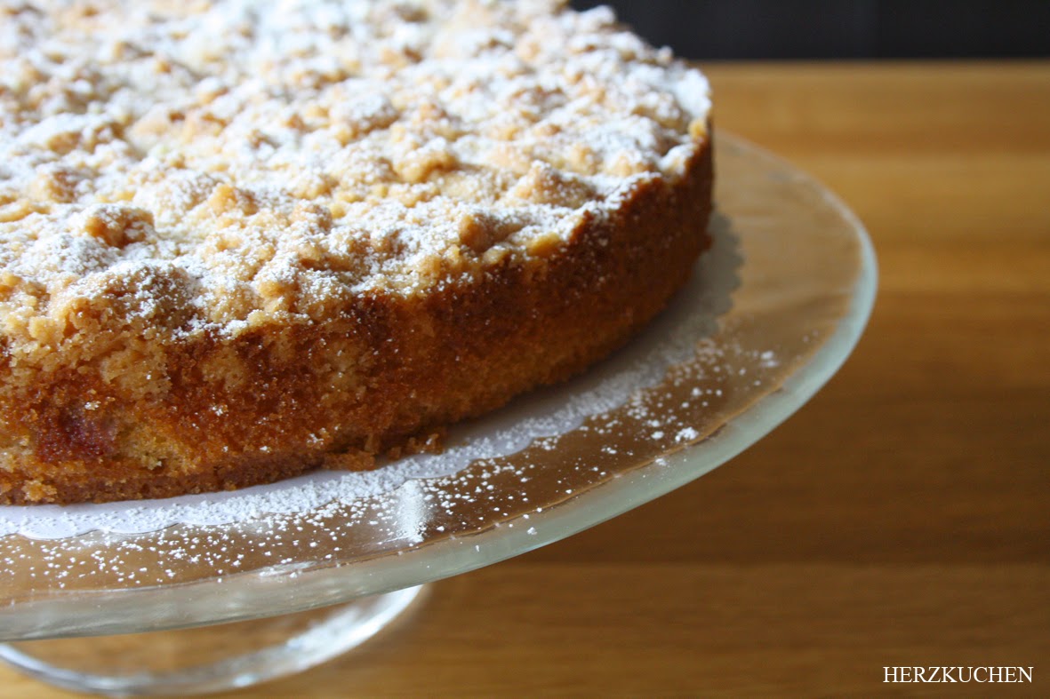 Kirschstreuselkuchen