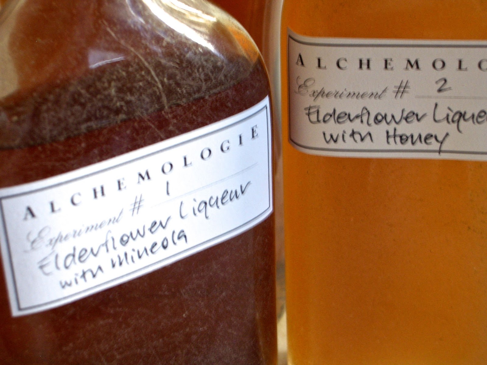 alchemologie Elderflower Liqueur