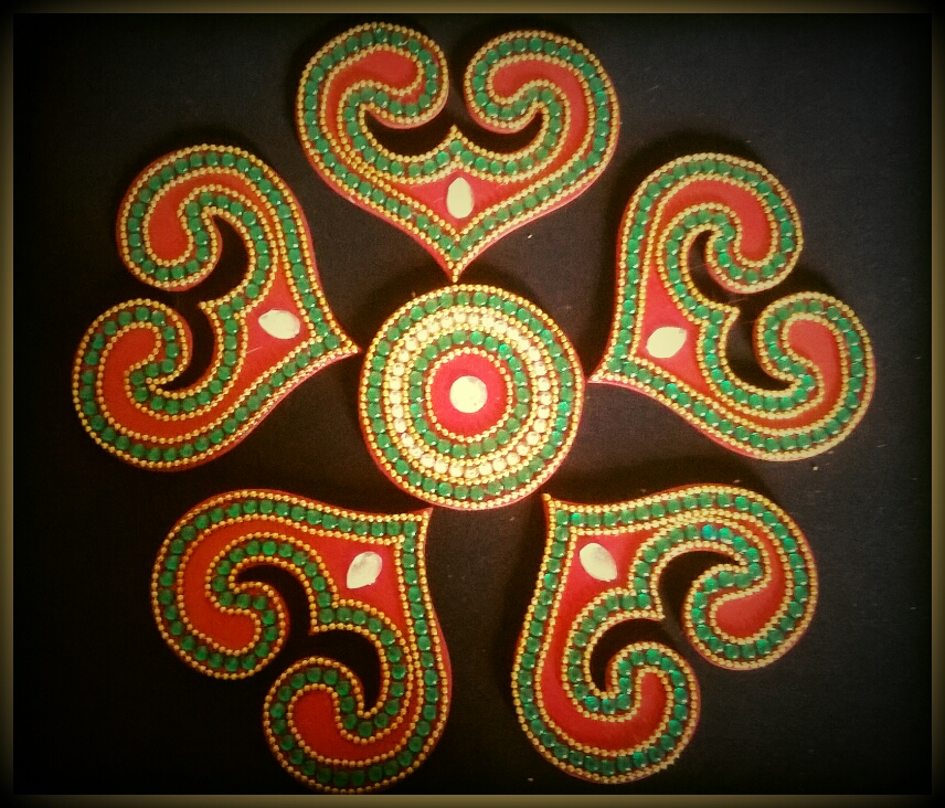 Kundan Art Work Rearrangeable Kundan Rangoli's (Home Decor)