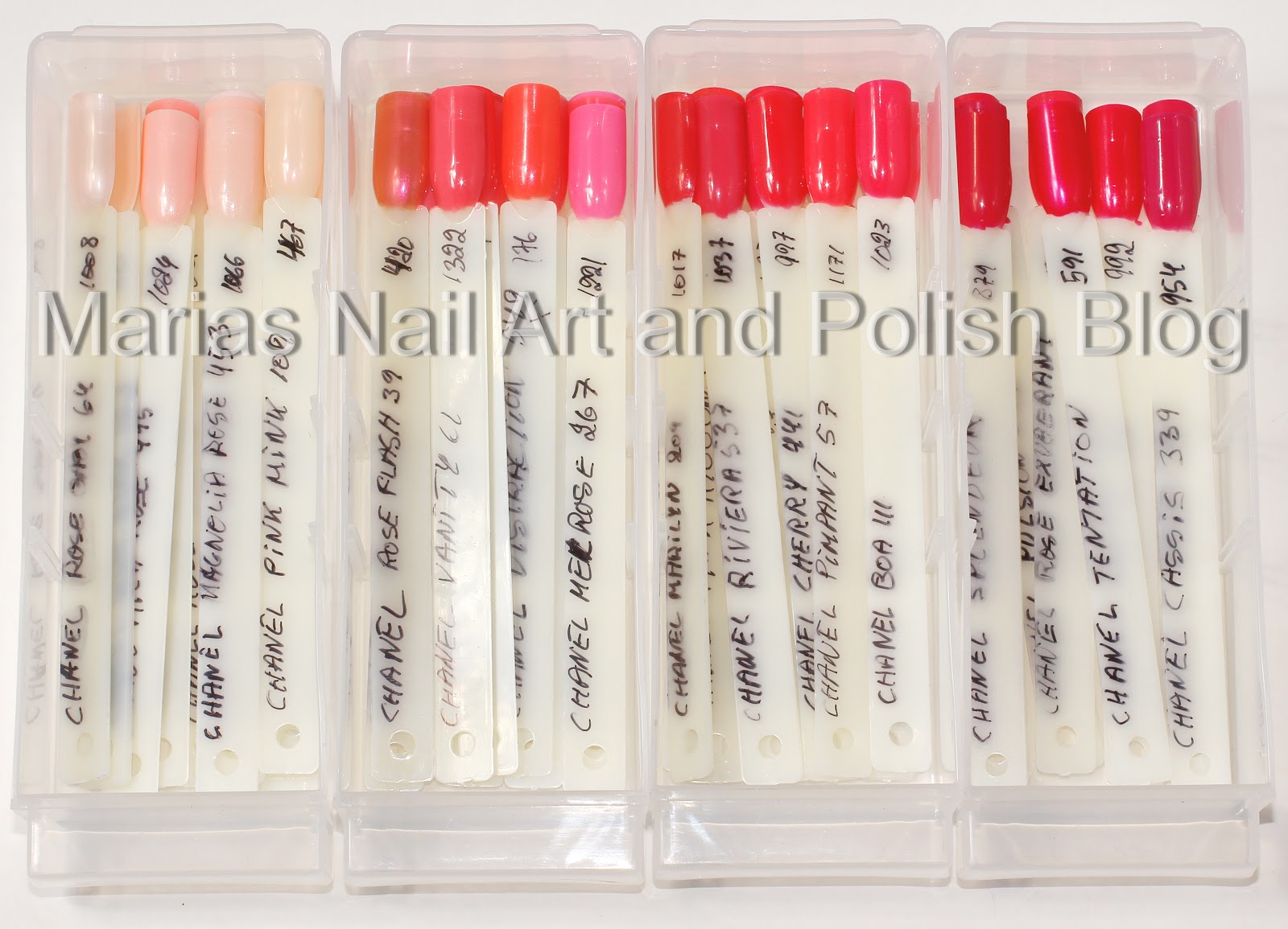 Marias Nail Art and Polish Blog 1.300+ nail polishes on swatch sticks