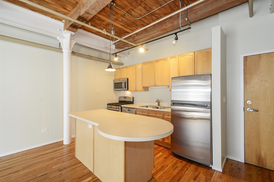 The Chicago Real Estate Local New for Sale! West Loop timber loft with parking included 420