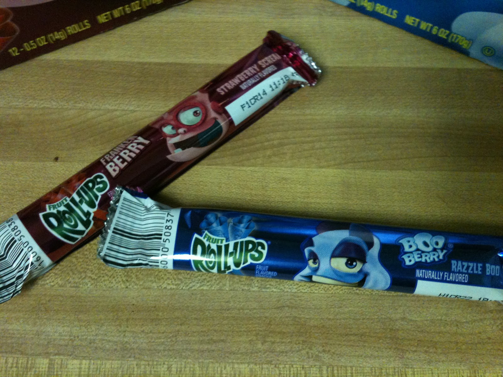 Sentient Vending Machine Halloweener 5 Boo Berry and Frankenberry