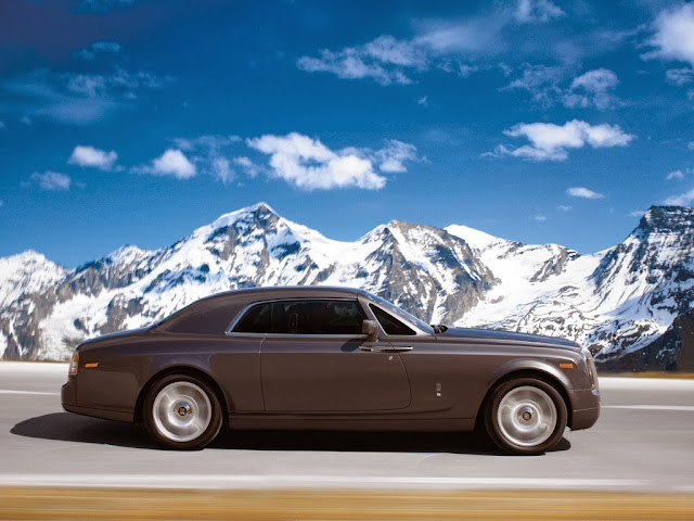 Rolls-Royce Phantom Wallpaper